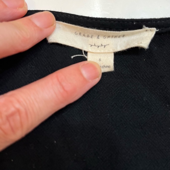 Grade and gather jumpsuit size small - Picture 3 of 3